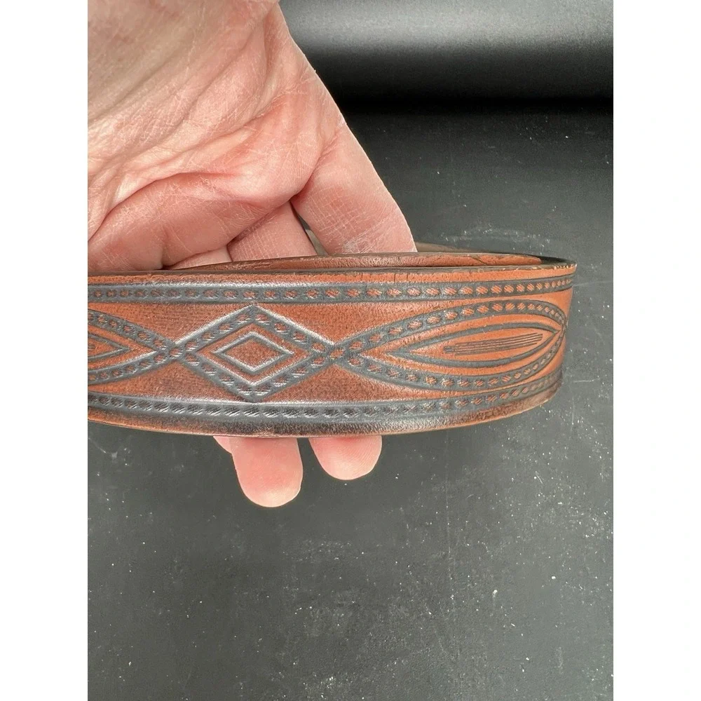 VTG Wrangler Western Brown Leather‎ Embossed Belt Cowboy